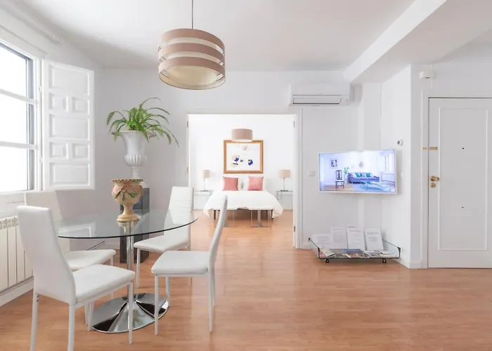 Zocodover Puerta Del Alcazar * Toledo