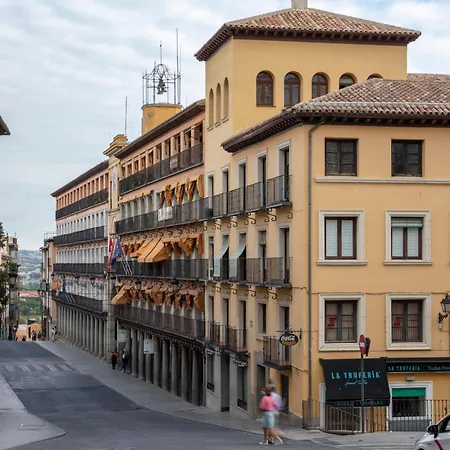 Zocodover Puerta Del Alcazar Toledo